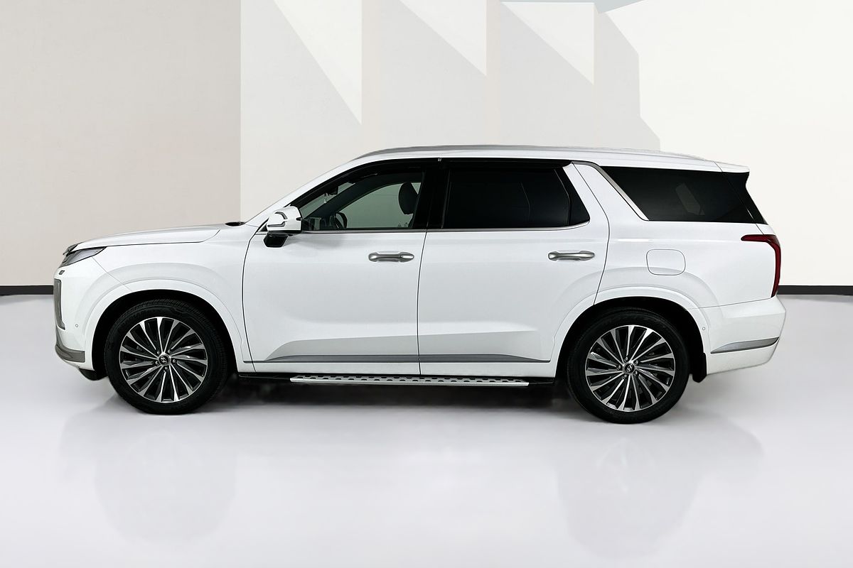 Vehicle photo 5