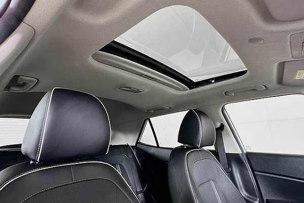 2023 Hyundai VENUE ELITE (BLACK) SUNROOF QX.V5 MY23