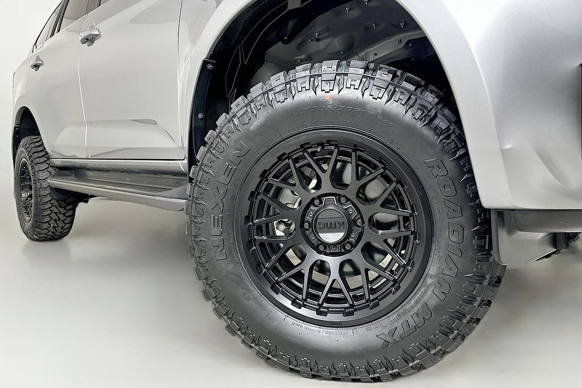 2024 Isuzu MU-X LS-T