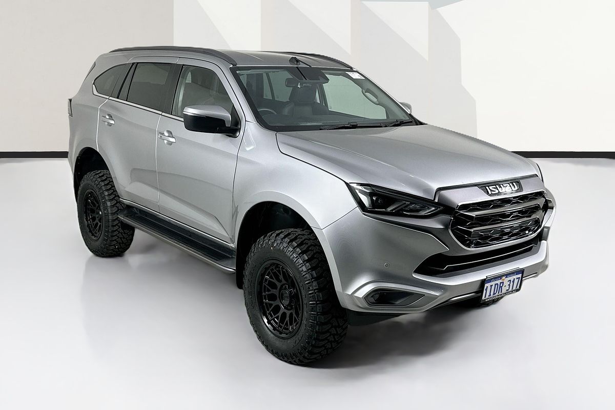 2024 Isuzu MU-X LS-T