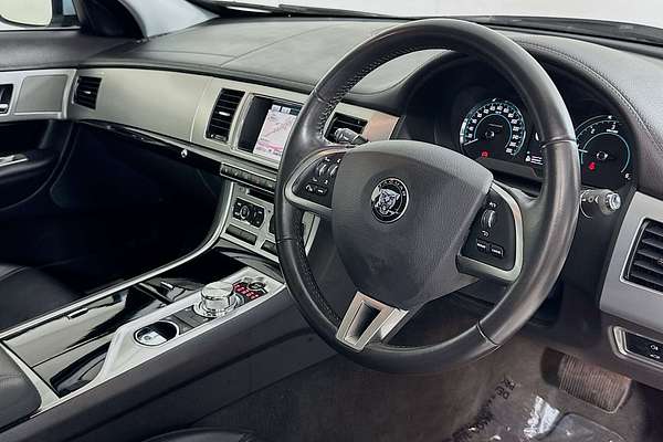 2014 Jaguar XF 3.0D S MY13