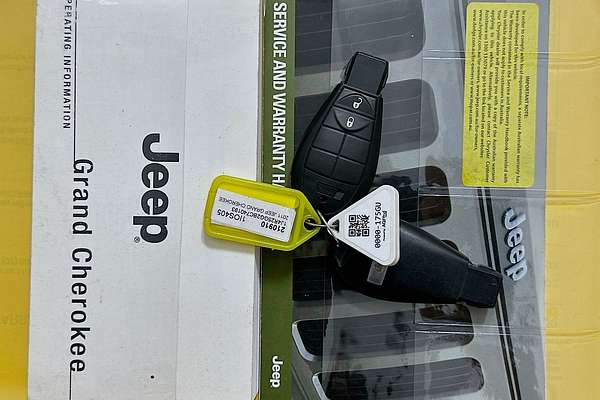 2011 Jeep GRAND CHEROKEE LIMITED (4x4) WK