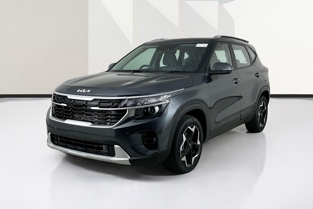 Vehicle photo 4