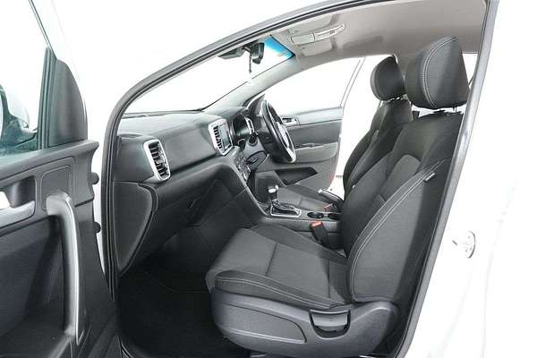 2020 Kia Sportage S QL