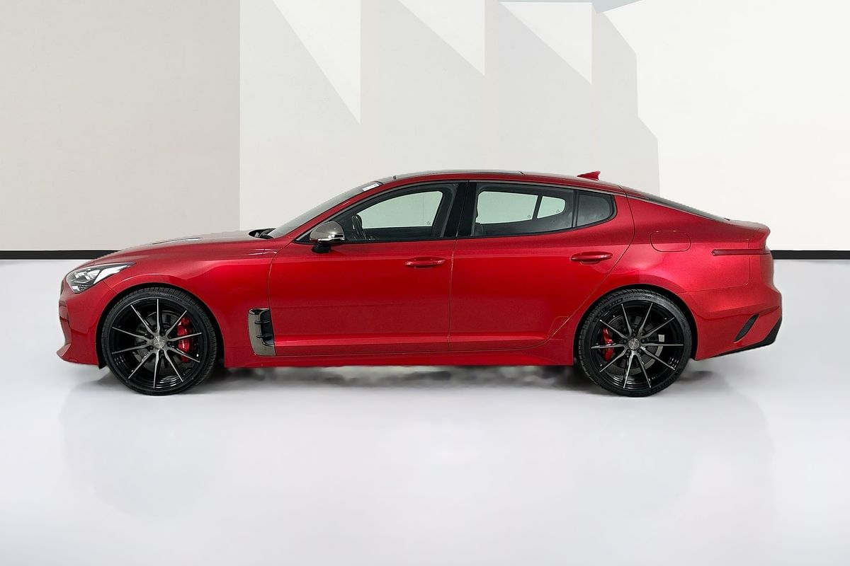 Vehicle photo 5
