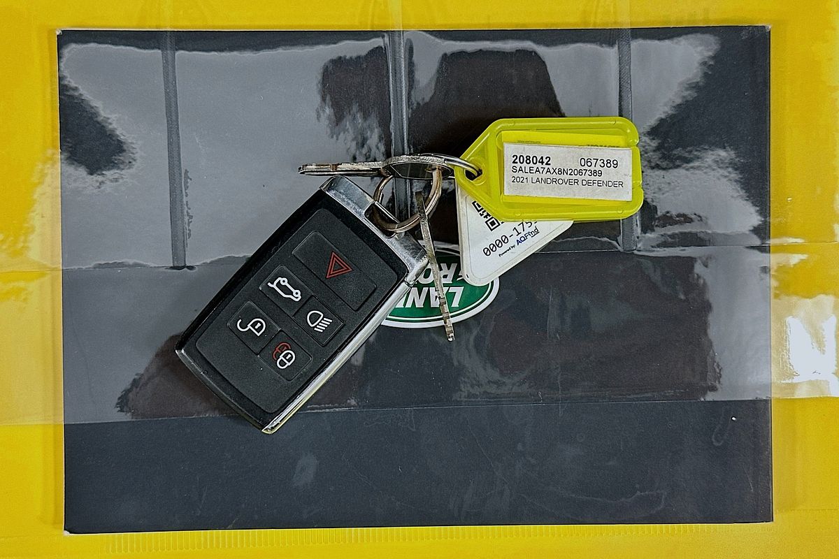 2021 Land Rover Defender 110 P300 L663