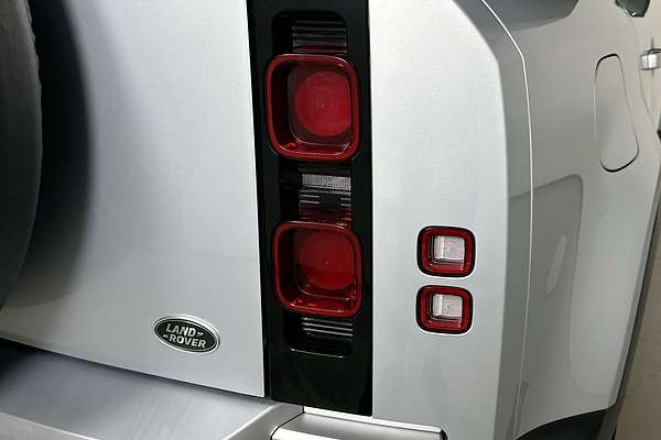2021 Land Rover Defender 110 P300 L663