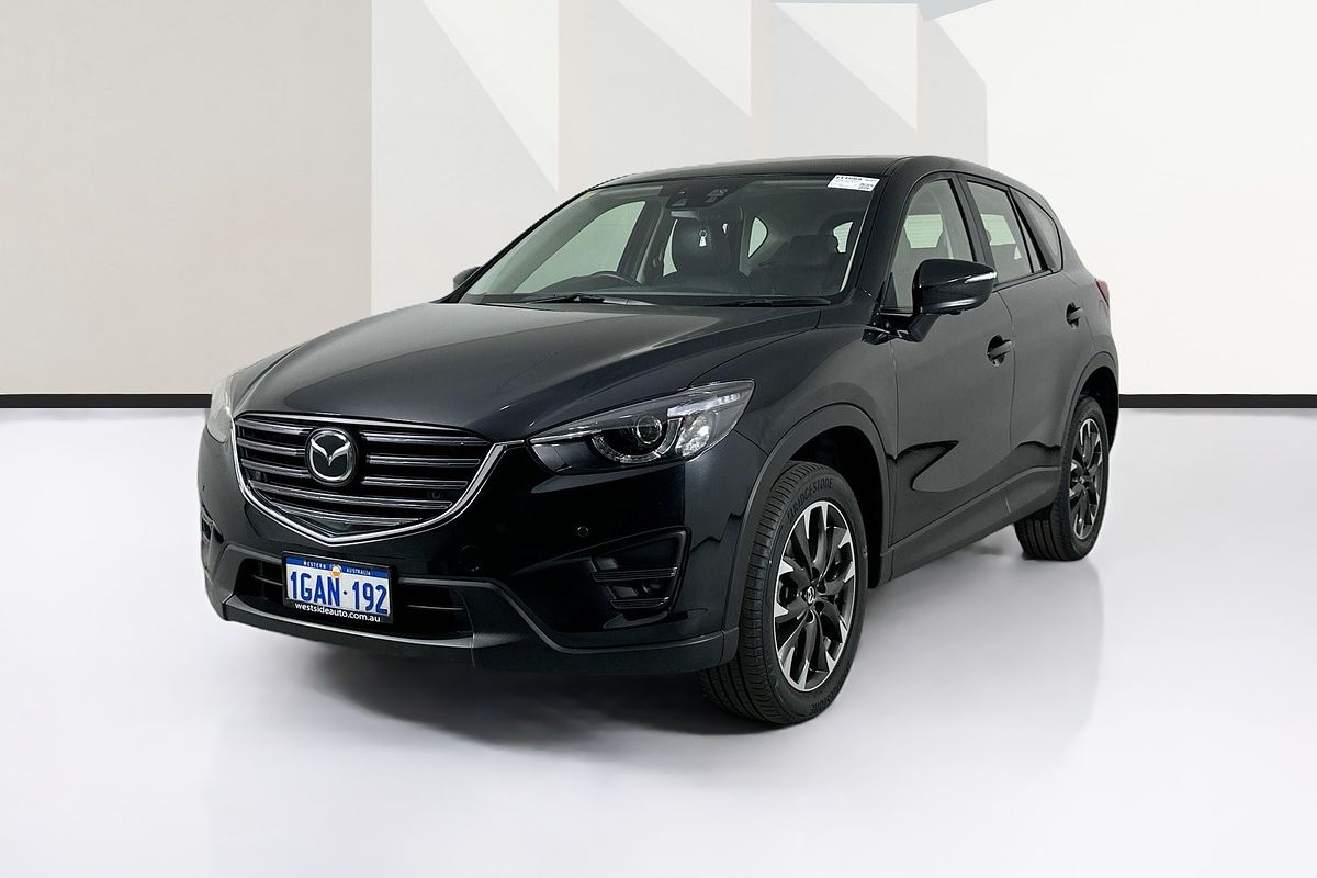 Vehicle photo 4