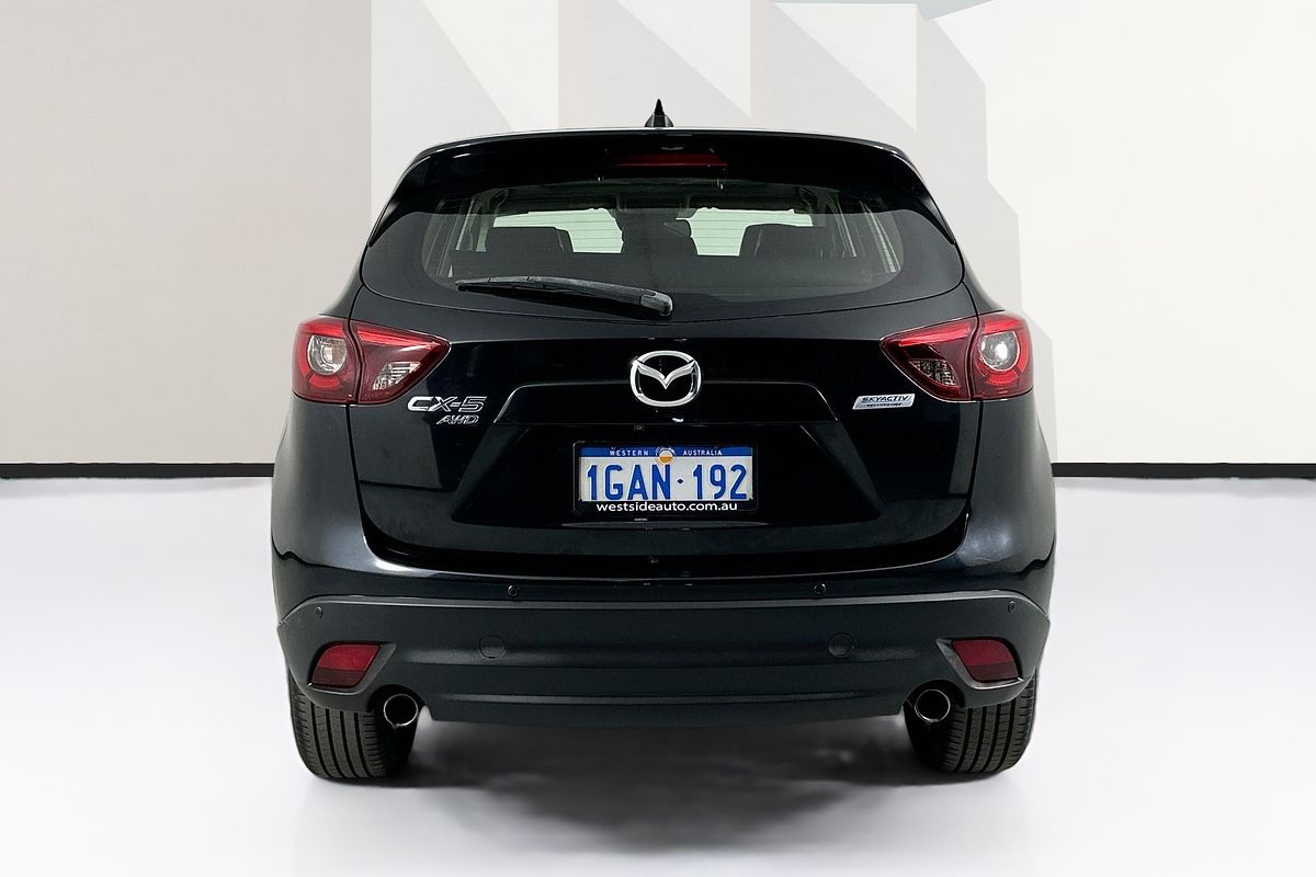 Vehicle photo 7