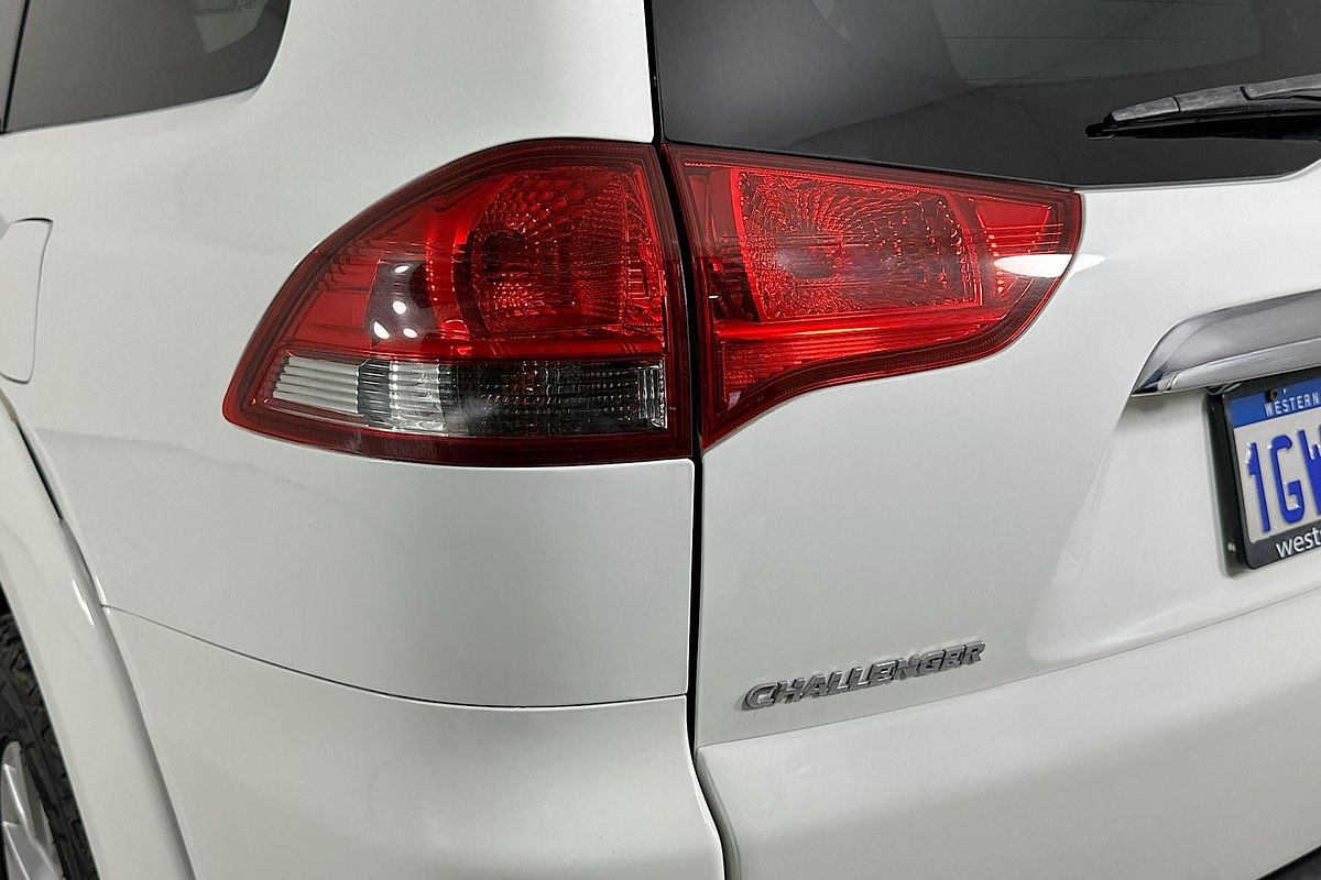 2015 Mitsubishi Challenger LS PC