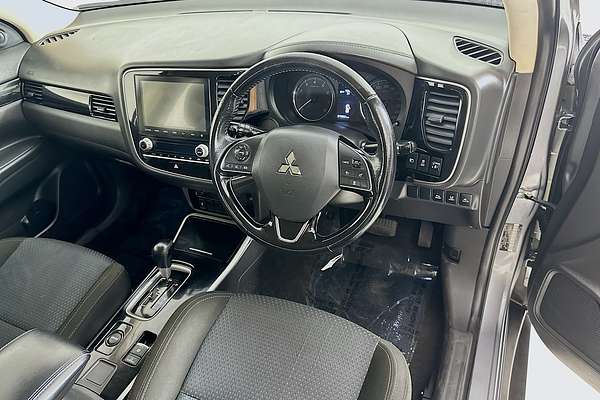 2021 Mitsubishi OUTLANDER ES 7 SEAT (AWD) ZL MY21