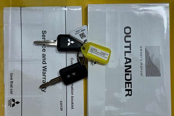 2018 Mitsubishi OUTLANDER ES ZL