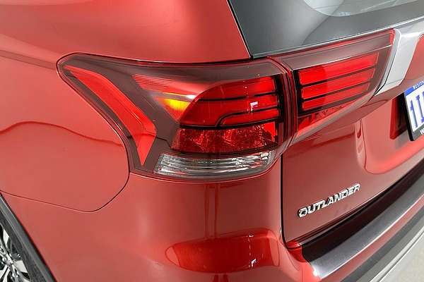2018 Mitsubishi OUTLANDER ES ZL