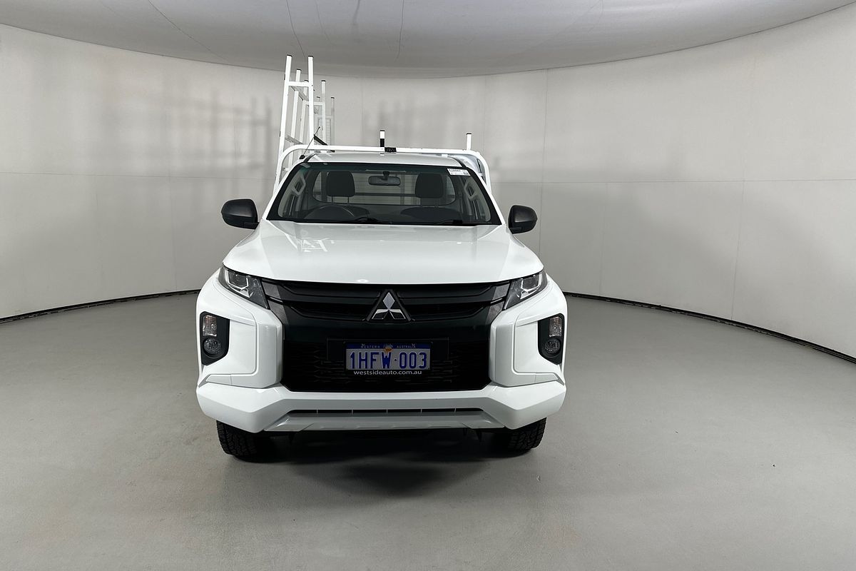 Vehicle photo 2