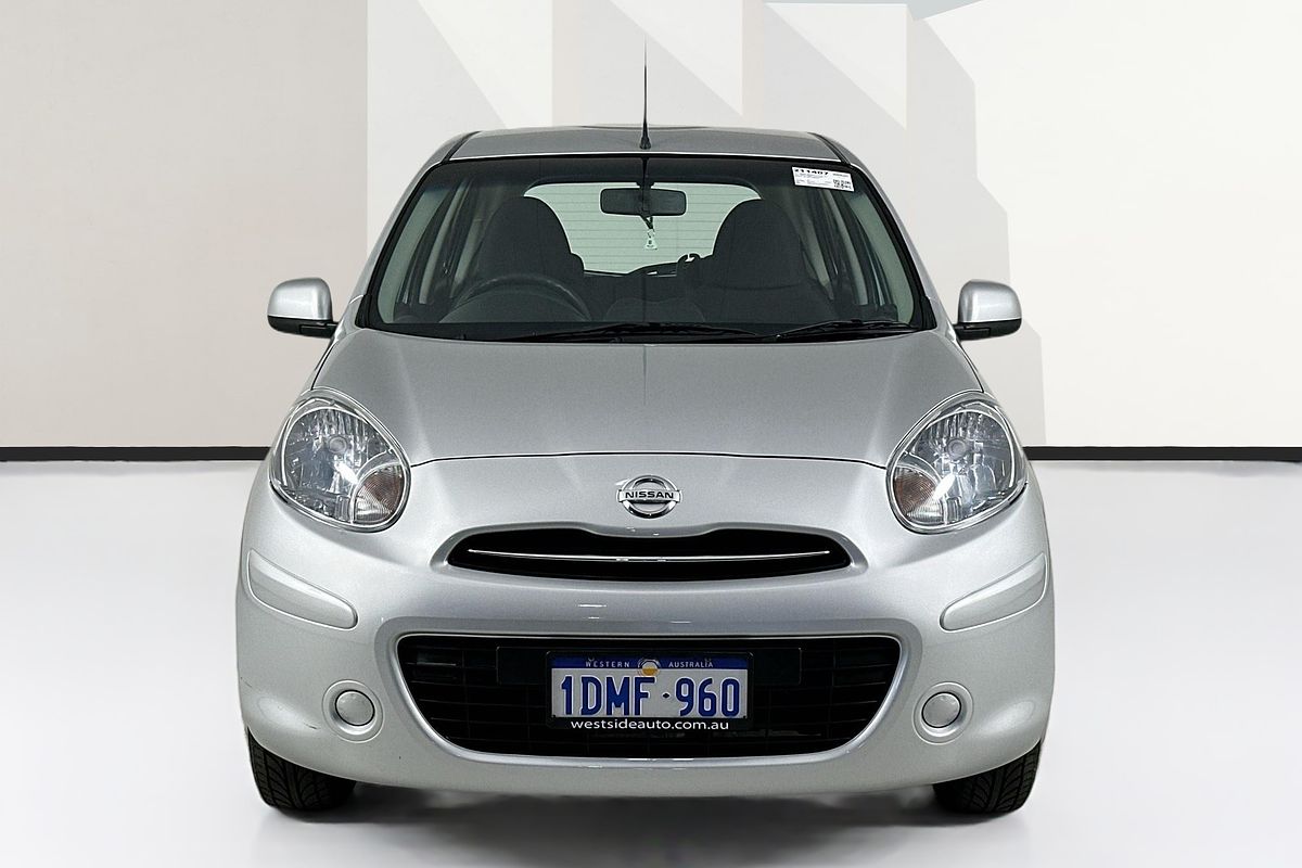 Vehicle photo 2