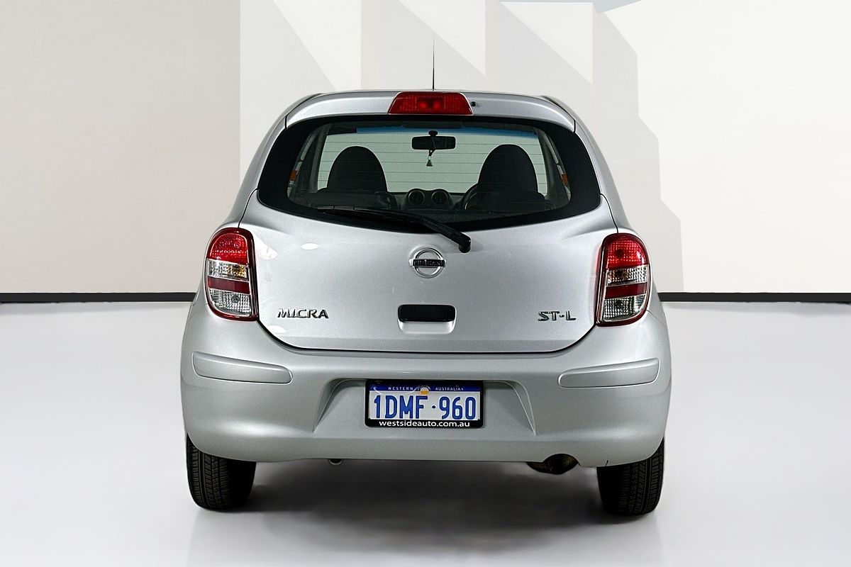 Vehicle photo 7