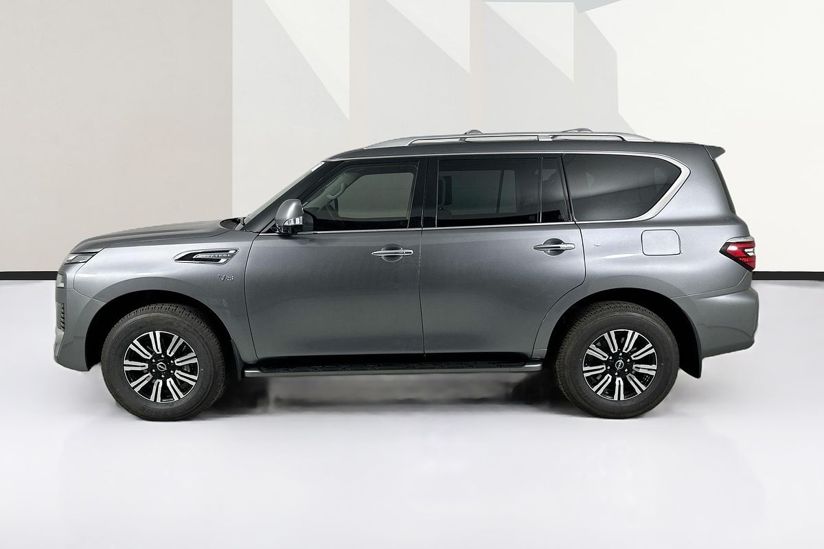Vehicle photo 5