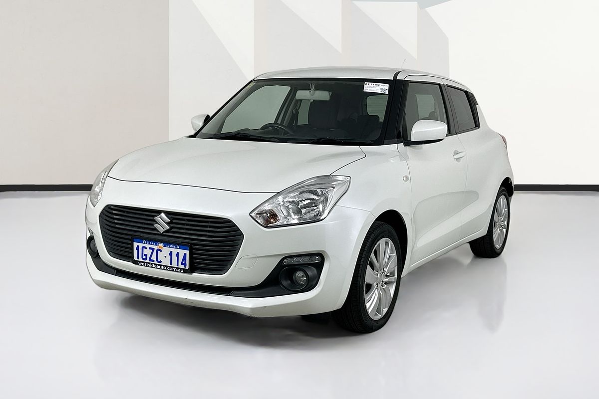 Vehicle photo 4