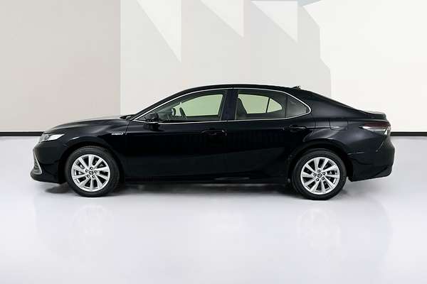 2024 Toyota Camry Ascent AXVH70R