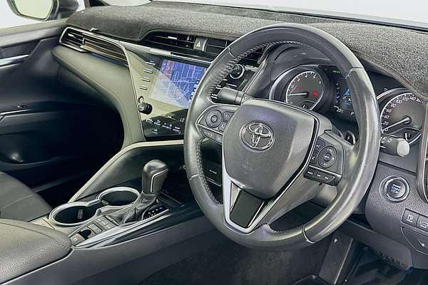 2019 Toyota Camry SL GSV70R