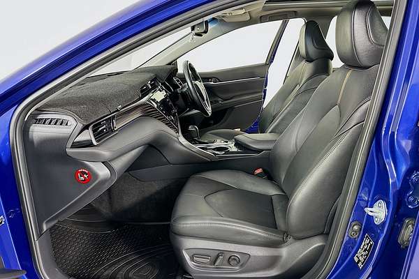 2019 Toyota Camry SL GSV70R
