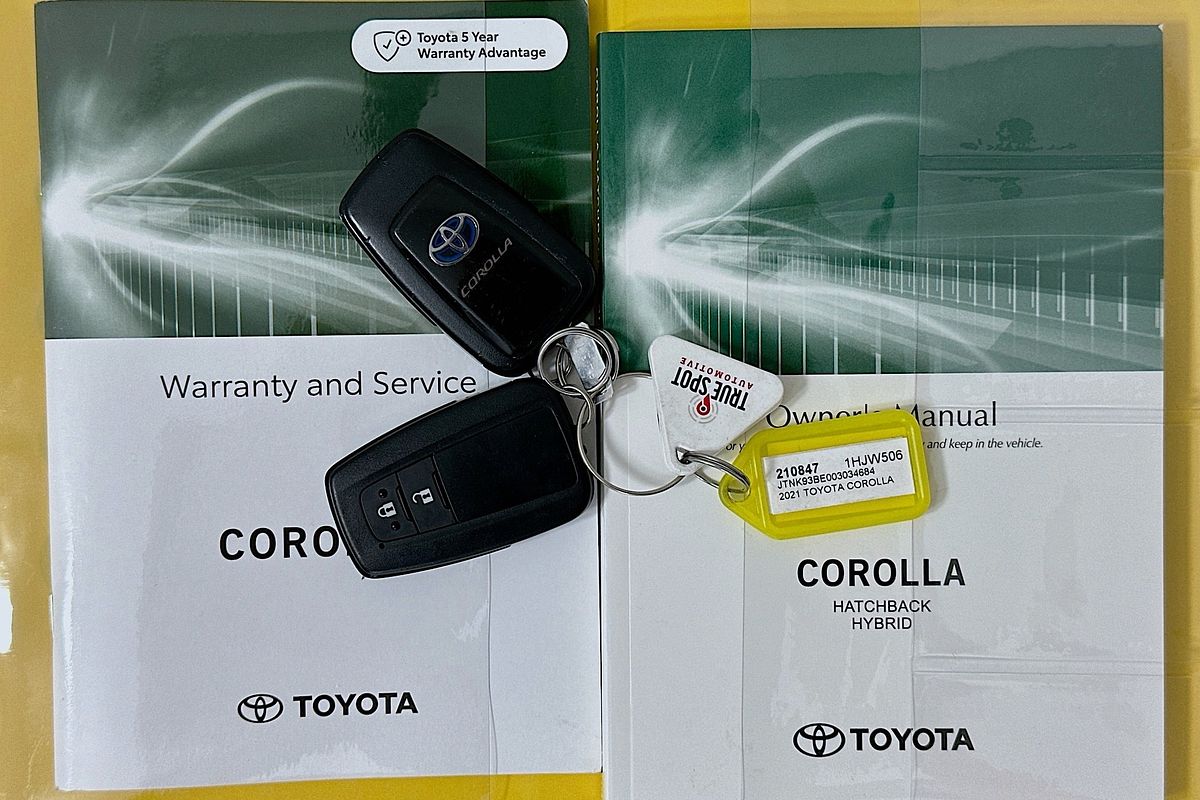 2021 Toyota COROLLA Ascent Sport Hybrid ZWE211R