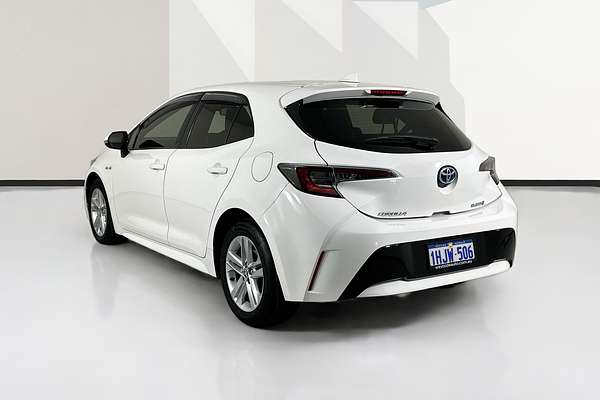 2021 Toyota COROLLA Ascent Sport Hybrid ZWE211R