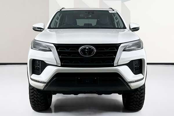2023 Toyota Fortuner GXL GUN156R