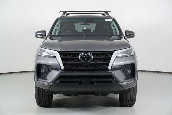 2022 Toyota FORTUNER GXL PREMIUM INTERIOR GUN156R