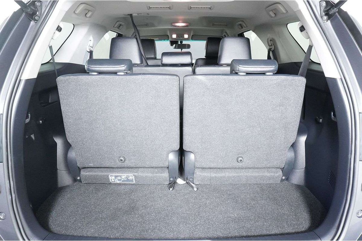 2022 Toyota FORTUNER GXL PREMIUM INTERIOR GUN156R
