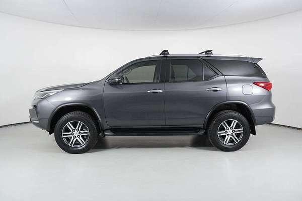 2022 Toyota FORTUNER GXL PREMIUM INTERIOR GUN156R