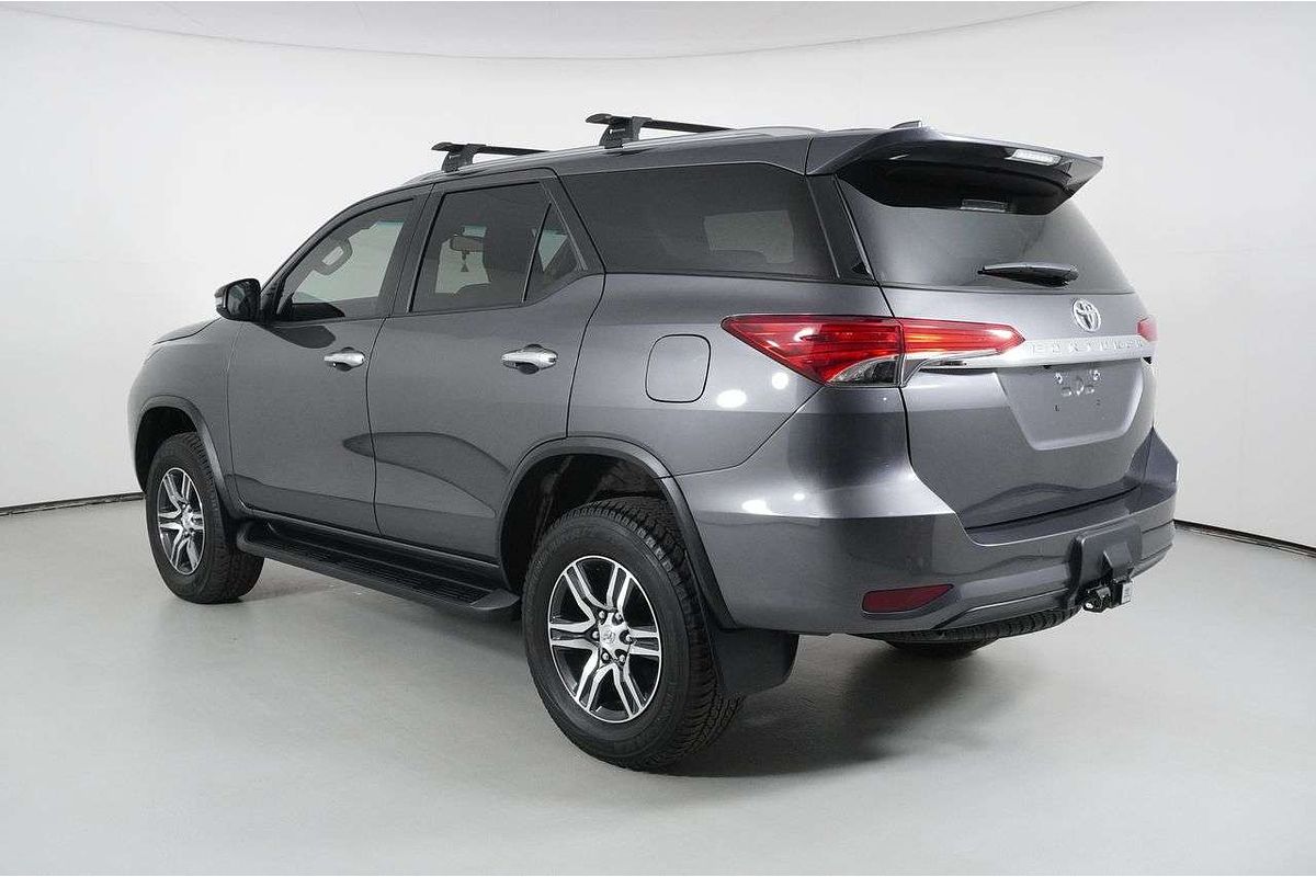 2022 Toyota FORTUNER GXL PREMIUM INTERIOR GUN156R