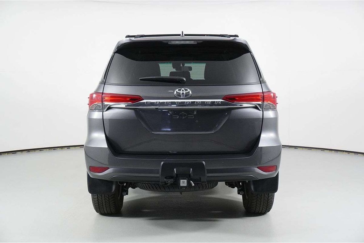 2022 Toyota FORTUNER GXL PREMIUM INTERIOR GUN156R
