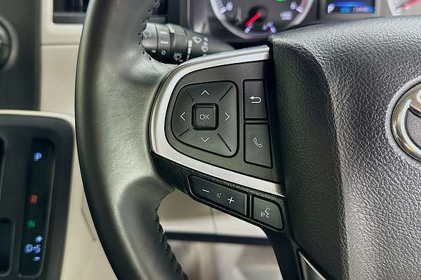2020 Toyota Hiace Commuter GDH322R