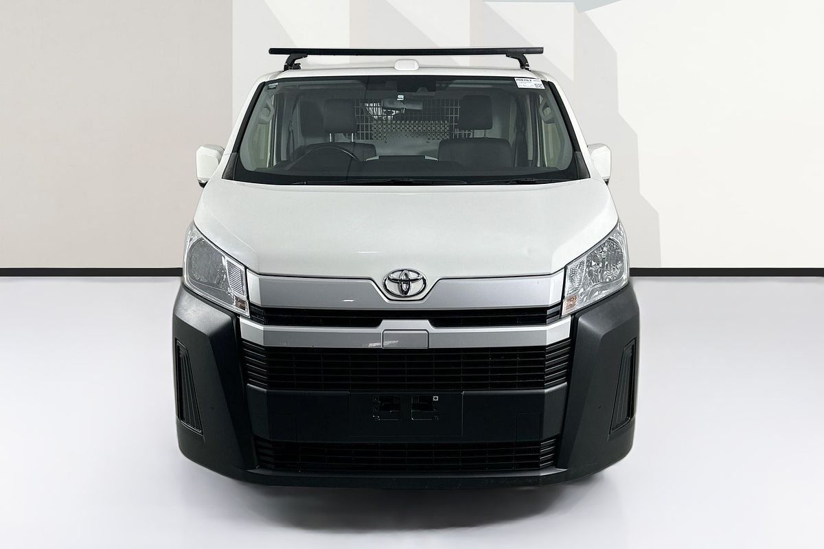 Vehicle photo 2