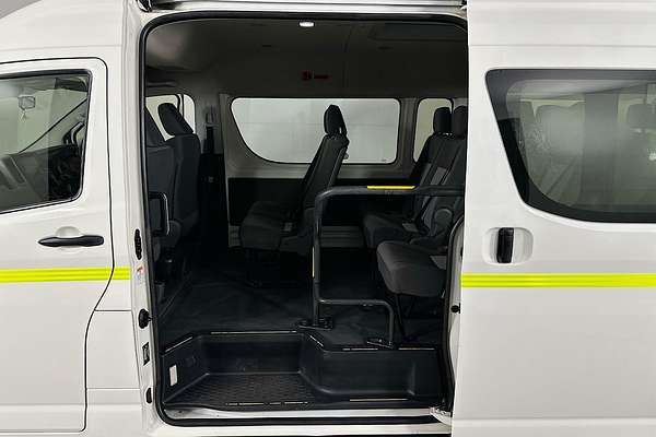 2019 Toyota Hiace COMMUTER (12 SEATS) GDH322R