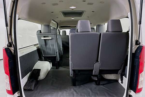 2020 Toyota Hiace Commuter GDH322R
