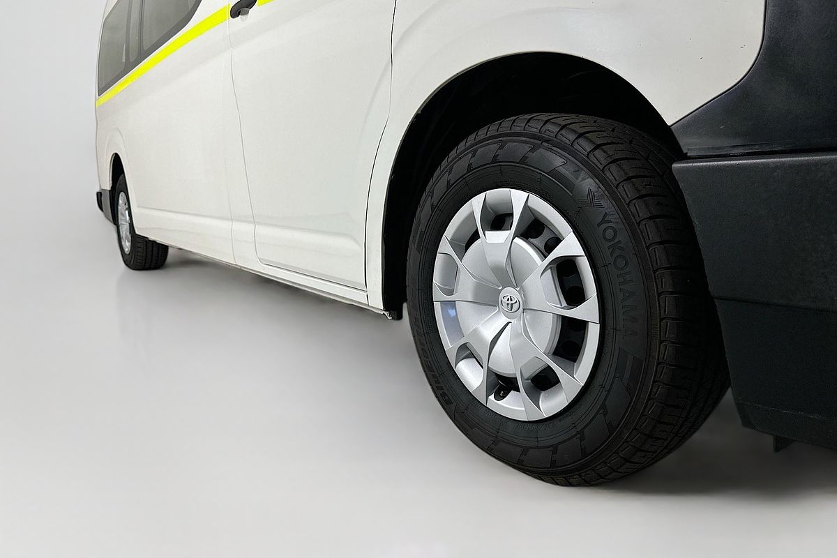2020 Toyota Hiace Commuter GDH322R