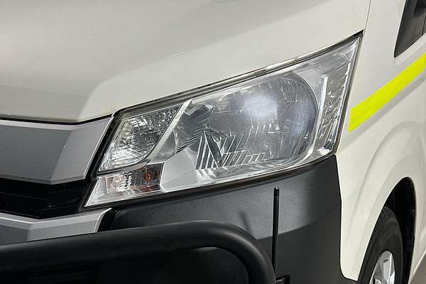 2020 Toyota Hiace Commuter GDH322R