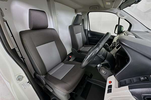 2020 Toyota HIACE LWB GDH300R LWB