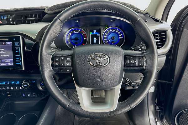 2017 Toyota Hilux SR5 (4x4) GUN126R MY17 4X4