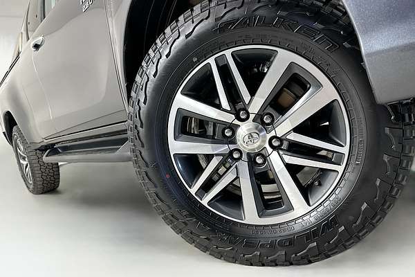 2017 Toyota Hilux SR5 (4x4) GUN126R MY17 4X4
