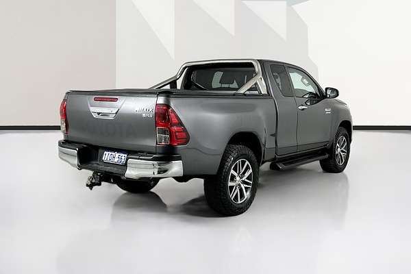 2017 Toyota Hilux SR5 (4x4) GUN126R MY17 4X4