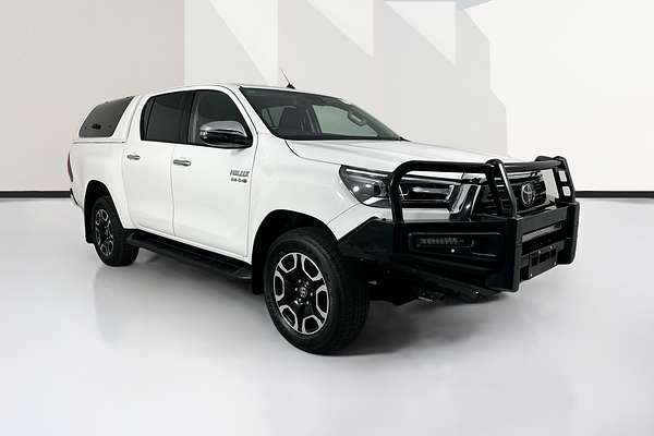 2021 Toyota HILUX SR5 (4x4) GUN126R 4X4