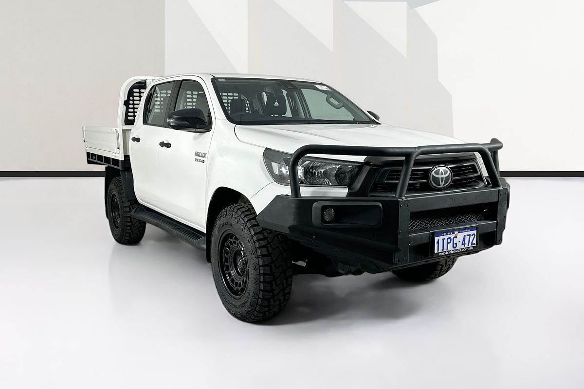 2021 Toyota HILUX SR (4x4)