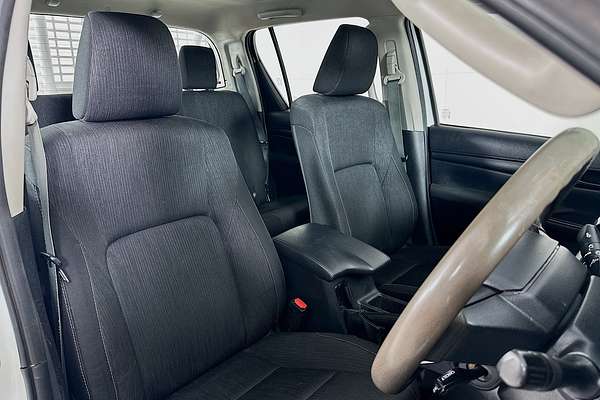 2019 Toyota HILUX SR (4x4) GUN126R MY19 UPGRADE 4X4
