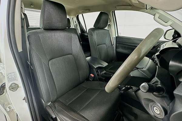 2020 Toyota HILUX SR (4x4) GUN126R MY19 UPGRADE 4X4