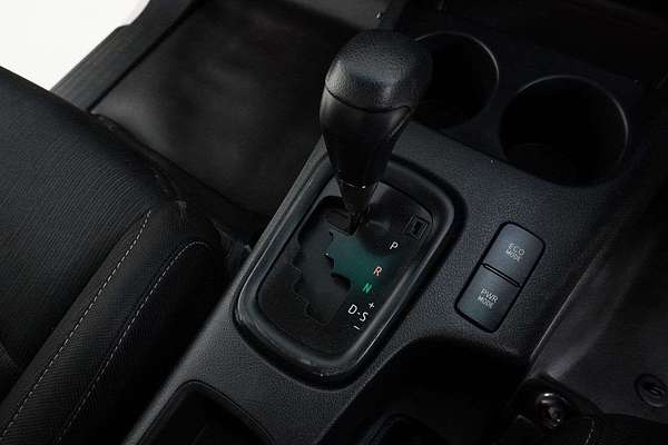 2020 Toyota HILUX SR (4x4) GUN126R MY19 UPGRADE 4X4