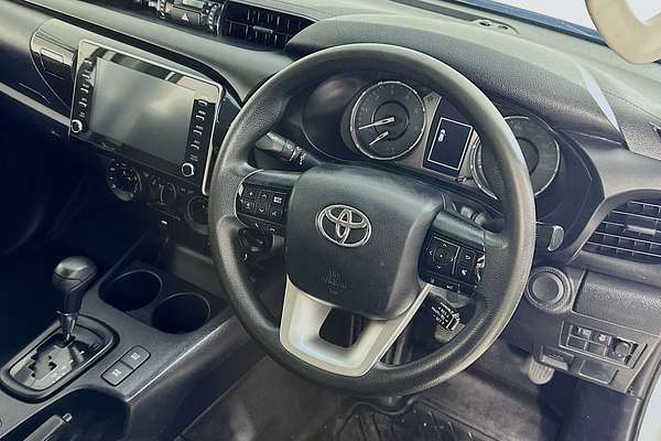 2021 Toyota HILUX SR (4x4) GUN126R 4X4