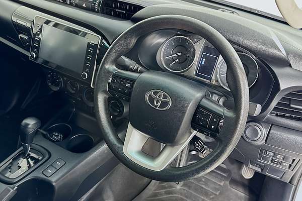 2023 Toyota HILUX SR (4x4) GUN126R 4X4